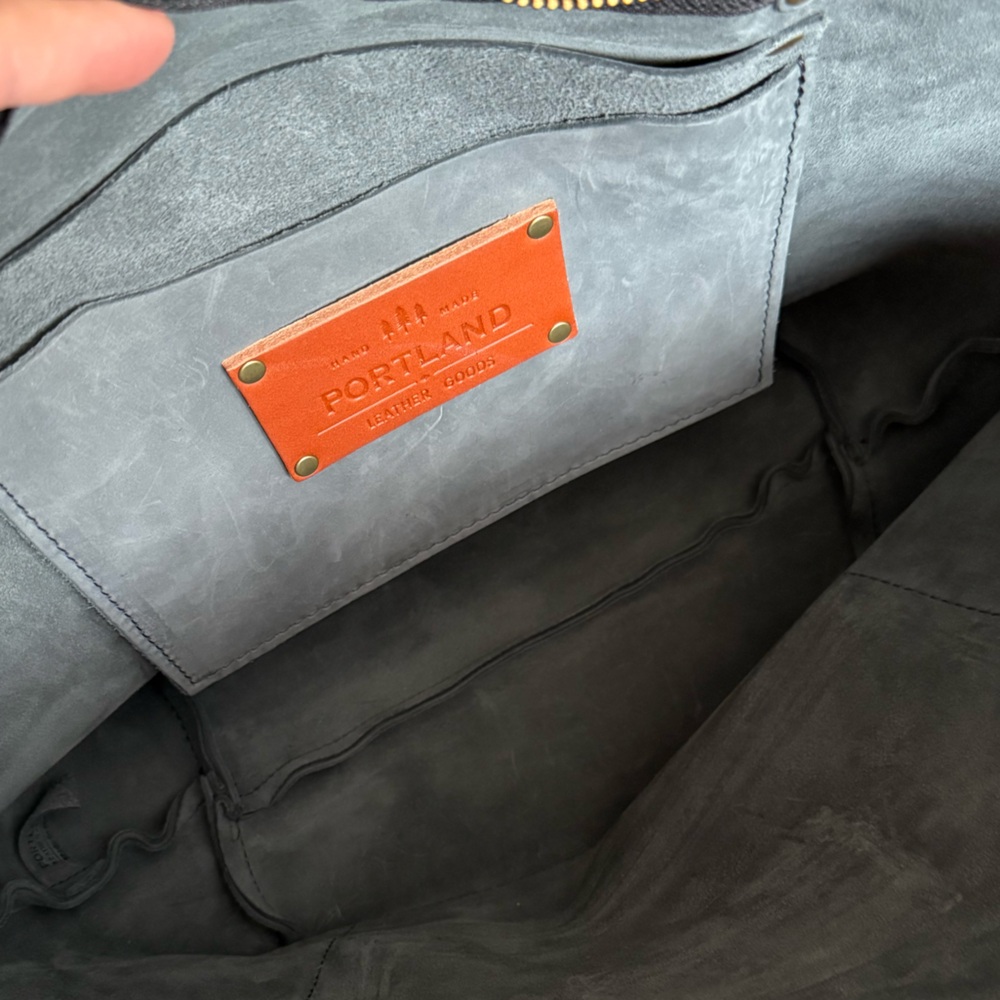 Portland Leather Goods large Storm tote NEW - Picture 2 of 6